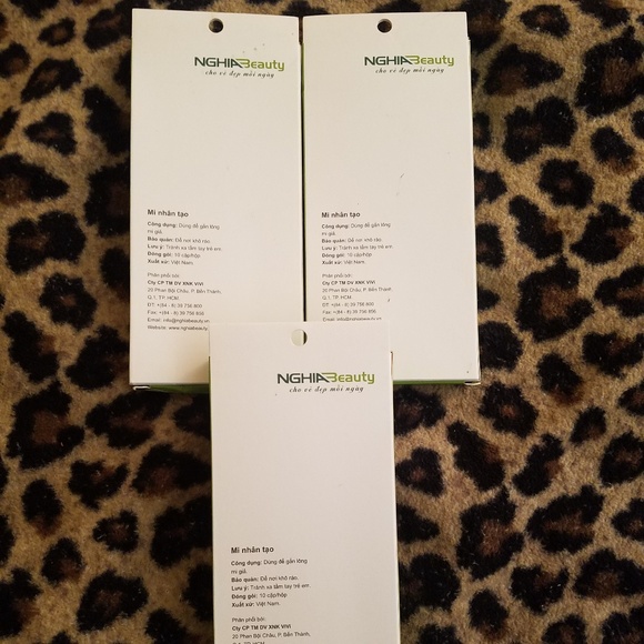 Faux/FALSE Eyelashes From Vietnam - $5 for 1 BOX - Picture 3 of 4